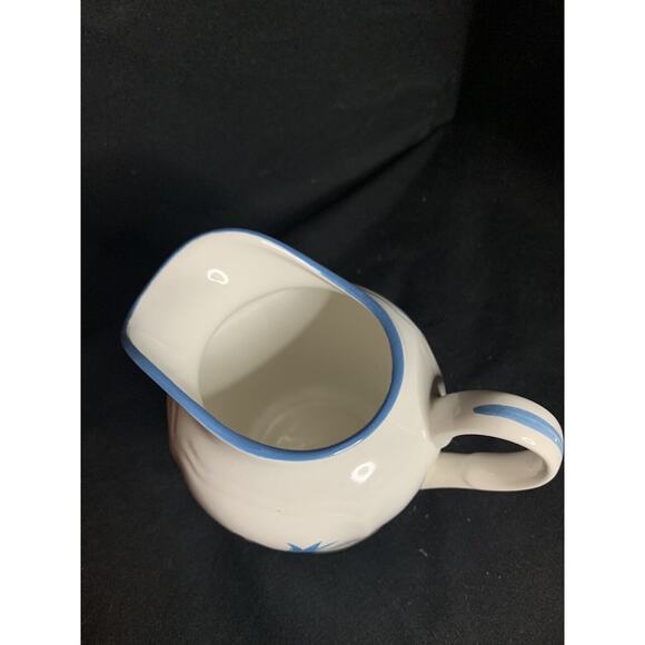 RARE International Stoneware Flower Pattern Creamer (JAPAN) - Picture 4 of 4